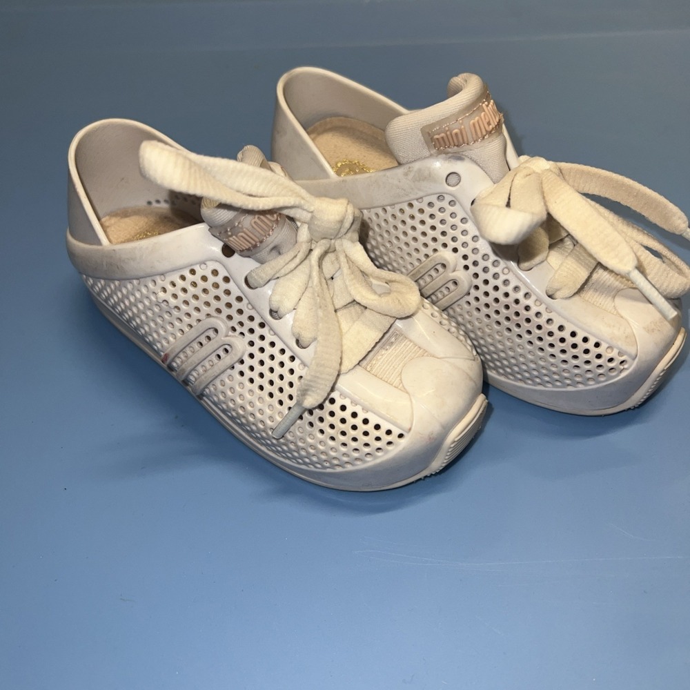 Mini Melissa Be White Perforated Jelly Sneakers Toddler Size 7 USA 32415